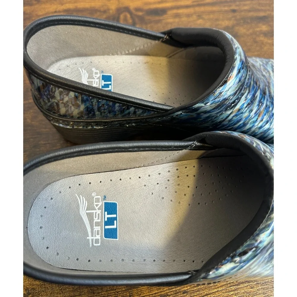 Dansko LT Pro Women 39 Blue Waves Patent Leather Clogs Slip Resistant - Picture 8 of 14
